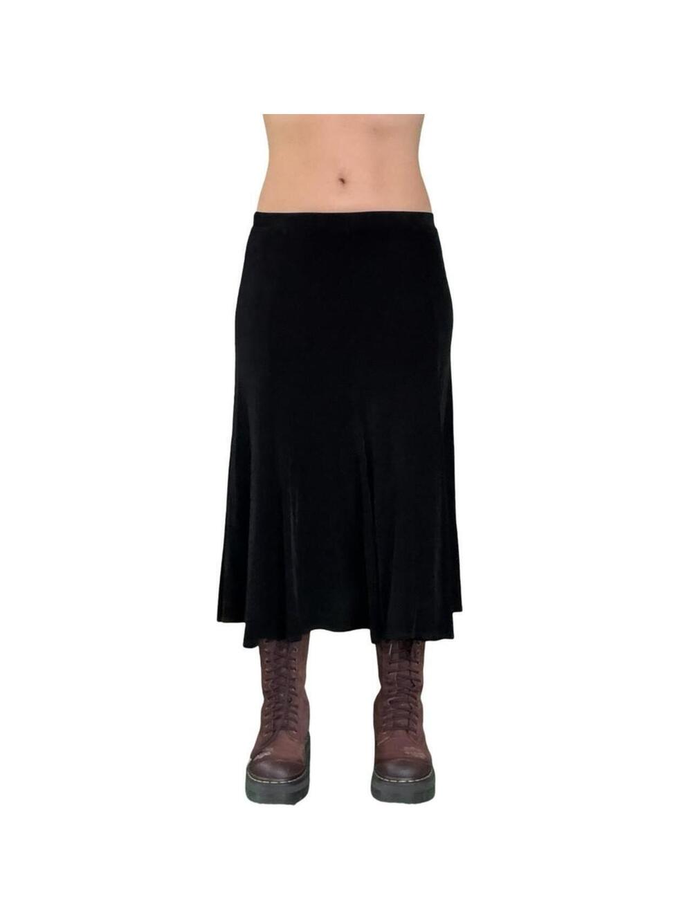 Y2K TRAD GOTH MINIMALIST SKIRT